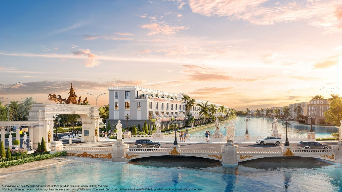 Cổng chào Hoàng Gia mang vẻ đẹp của kiến trúc châu Âu.