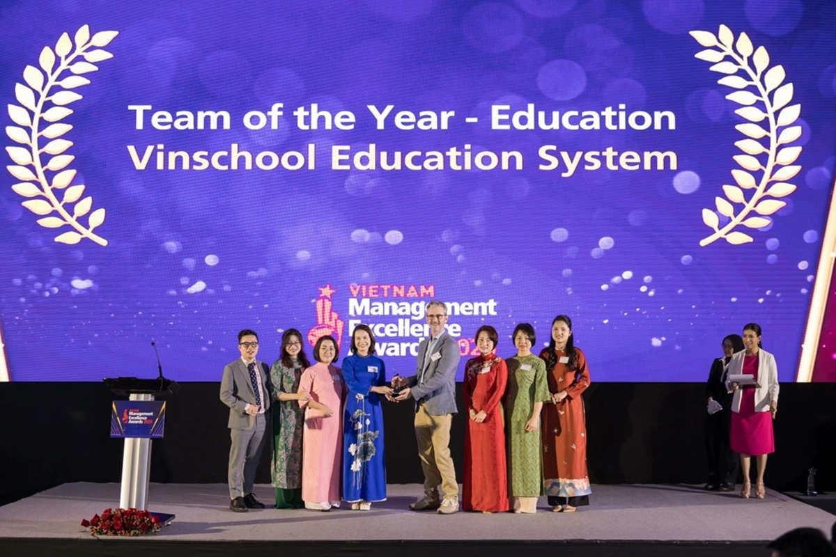 Vinschool vừa vinh dự nhận Giải thưởng “Vietnam Team of the Year - Education” - Đội ngũ lãnh đạo xuất sắc nhất trong lĩnh vực giáo dục của Việt Nam